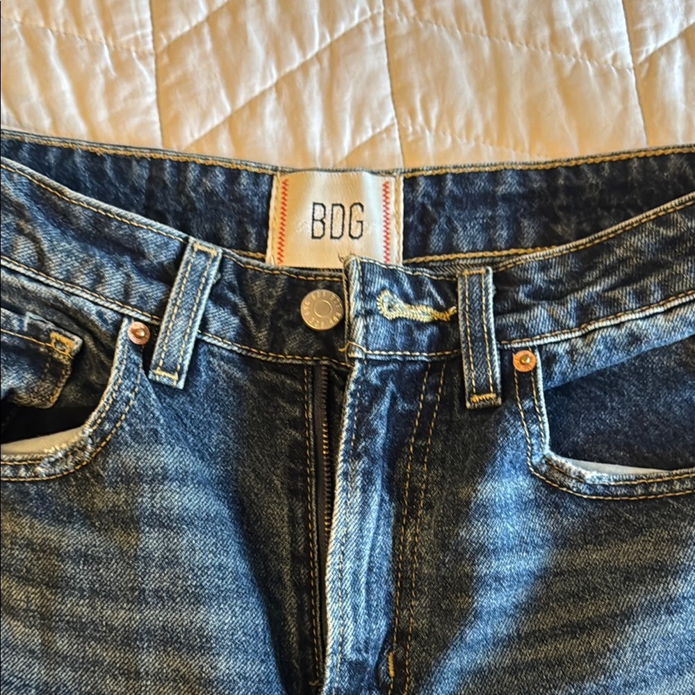 BDG Women’s Denim Tapered Baggy Jeans 27